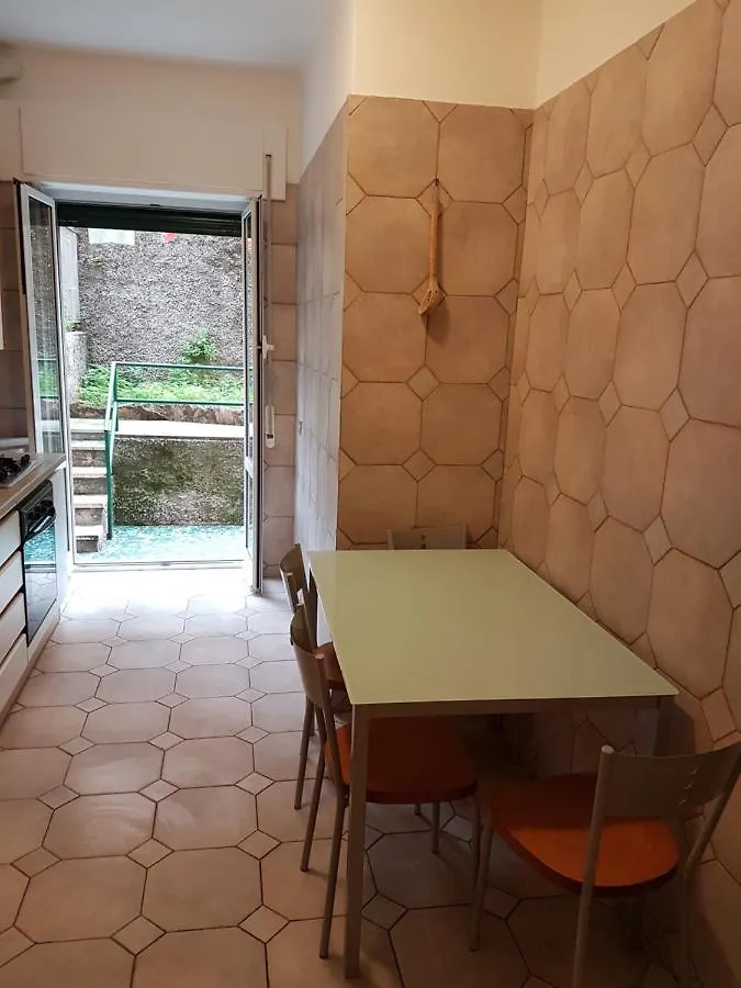 La Casa Di Ari Vicinissimo Ospedale Gaslini Genova Lägenhet 0*, Genua Italien
